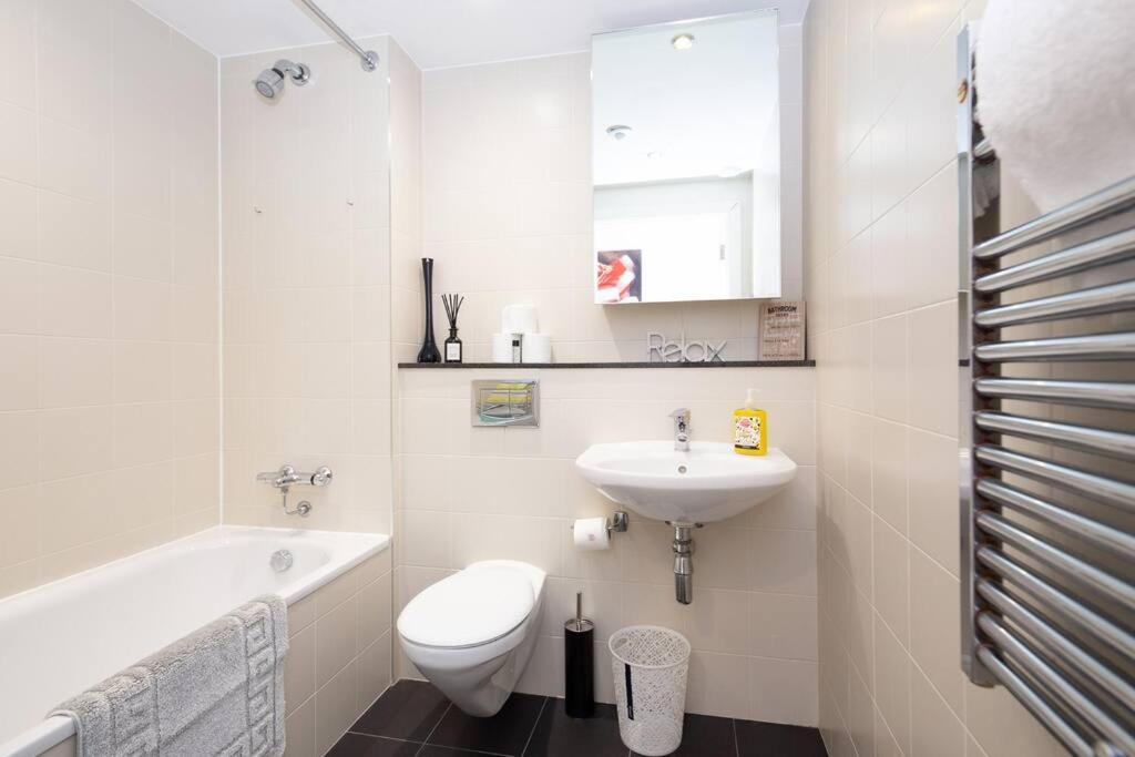 Stylish Mediacity 2Bed, Sleeps 6, Amazing Views Manchester Exterior foto