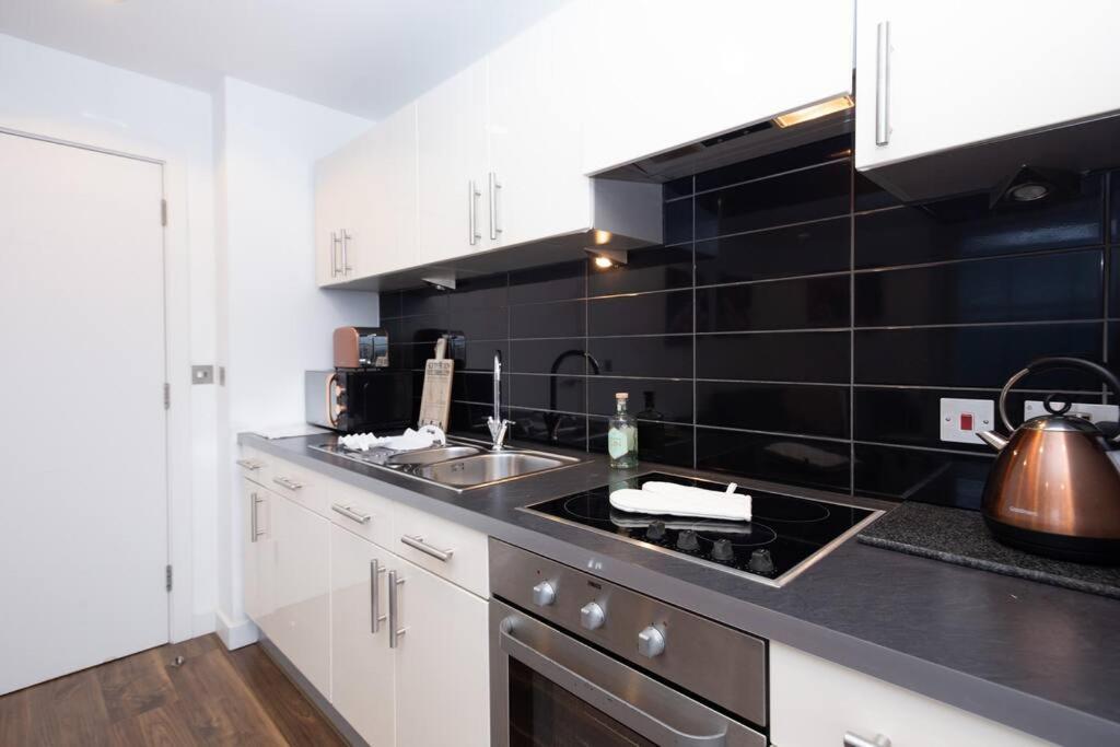 Stylish Mediacity 2Bed, Sleeps 6, Amazing Views Manchester Exterior foto
