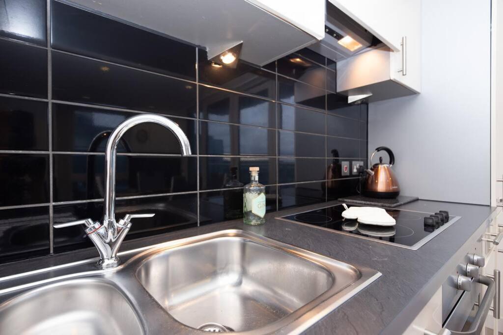 Stylish Mediacity 2Bed, Sleeps 6, Amazing Views Manchester Exterior foto