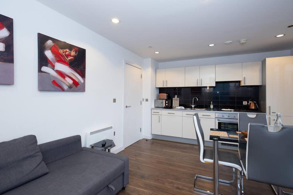 Stylish Mediacity 2Bed, Sleeps 6, Amazing Views Manchester Exterior foto
